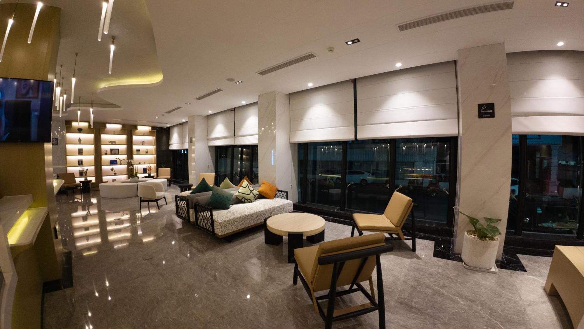 Maxx Phnom Penh Downtown By H World Hotel Exterior photo